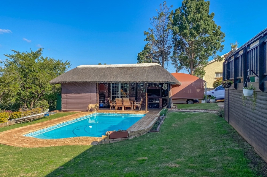 4 Bedroom Property for Sale in Vanes Estate Eastern Cape